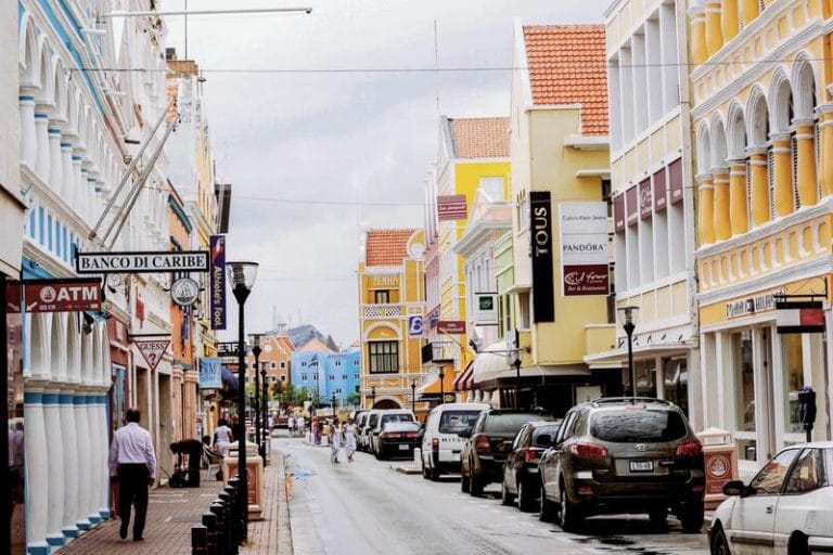 Placing student rooms on Internship Abroad 1 Reizen Naar Curacao