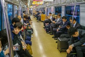 Japanse trein etiquette Tips om Japanse manieren te begrijpen